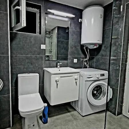 Dagosami - Luxury 2 Bedroom 70m2 *