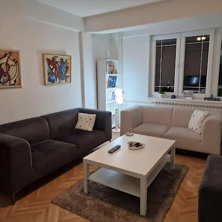 Dagosami - Luxury 2 Bedroom 70m2 Apartment *