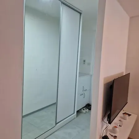 Apartment Dagosami - Luxury 2 Bedroom 70m2